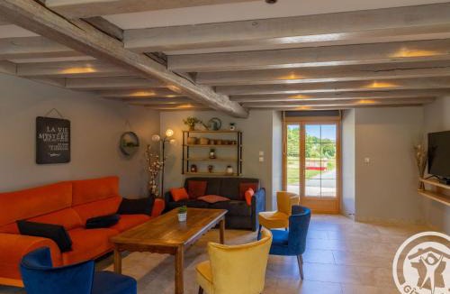 Echemire House | Gîte familial avec piscine privée, proche d'Angers et du Zoo de La Flèche - FR-1-622-65