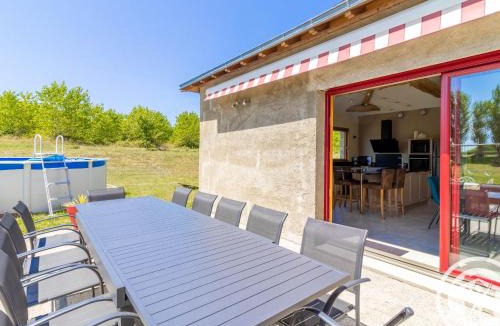 Echemire House | Gîte familial avec piscine privée, proche d'Angers et du Zoo de La Flèche - FR-1-622-65