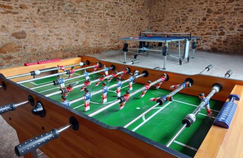 Juvigne House | Gîte familial avec salle de jeux, vélos, pétanque et pêche près de Juvigné - FR-1-600-210