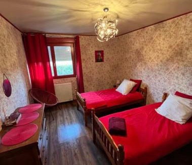 Haudricourt House | Gîte familiale au cœur d un centre équestre