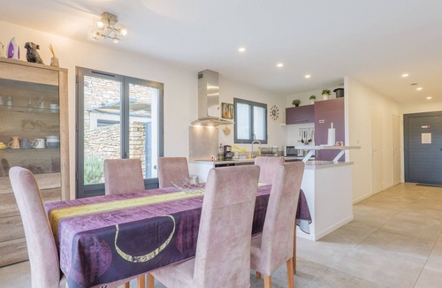 Aigueze House | Gîte Farigoule – Spacious Holiday Homes in Aiguèze
