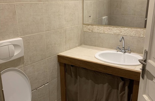 Montouliers Apartment | Gîte for rent