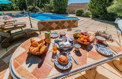 Blanquefort-sur-Briolance House | Gîte Le Cayroux avec piscine - proche Dordogne