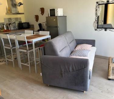 Saint-Maurice-de-Cazevieille House | Gîte Olivette À La Ferme