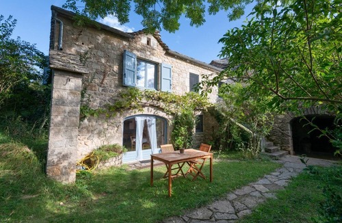 Saint-Pierre-des-Tripiers House | Gîte Pratlong - SAINT PIERRE DES TRIPIERS