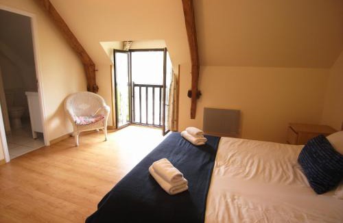 Les Champs-Geraux House | Gîte Fraise - Les Gîtes de la Lohuas
