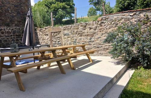 Fix-Saint-Geneys House | Gîte Germaine et Yves