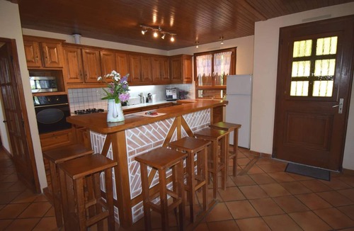 Saint-Martin-de-Beauville House | Gîte grande capacité avec piscine privée - Sud-Ouest