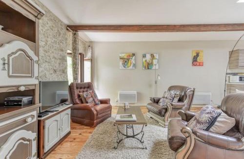 Limoux Apartment | Gîte - Holiday Home Vent Autan