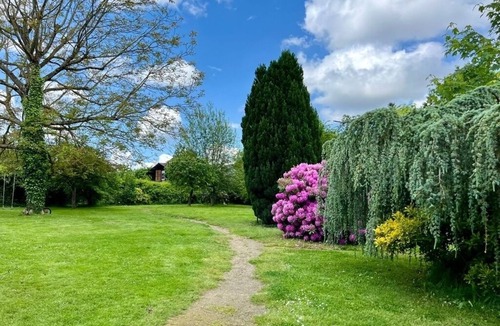 Menil-Hubert-sur-Orne House | Gîte in a green setting in Normandy
