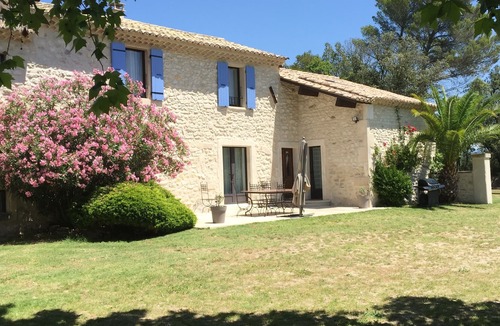 Solerieux House | Gîte in Mas provençal