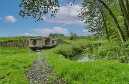 La Haie-Traversaine House | Gîte Insolite Troglogîte - Pour 5 en pleine nature