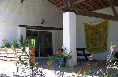 Madiran House | Gîte, jacuzzi & vin au grenier de Madiran