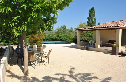 Banne House | Gîte Jaune