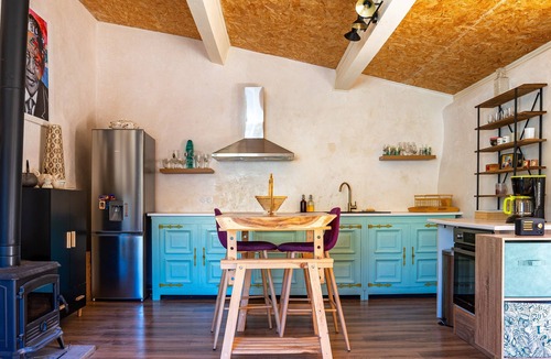 Mirepeisset Cottage | Gîte 'Joli Gîte' with Private Terrace, Wi-Fi and Air Conditioning