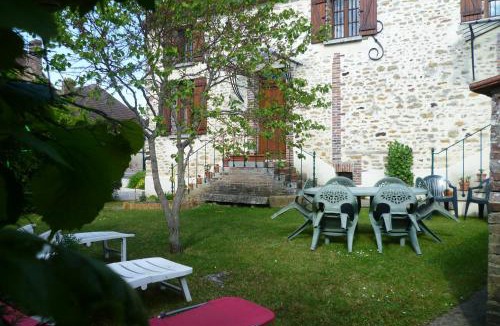 Cheu House | Gîte l'École Buissonnière