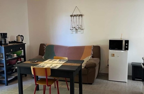 Violes Cottage | Gîte l'amandier enchanté