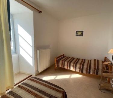 Saint-Andre-de-Vezines House | Gîte L'Ancien Presbytère