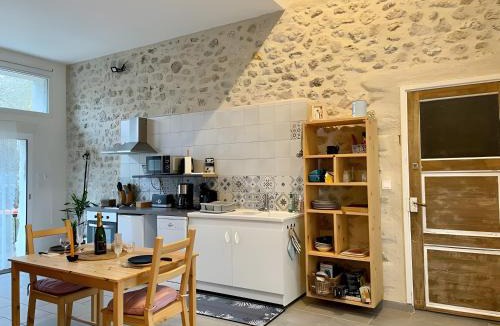 Avrille-les-Ponceaux House | Gîte L'ancien Préau