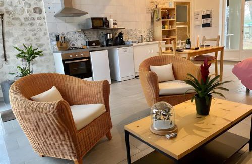 Avrille-les-Ponceaux House | Gîte L'ancien Préau