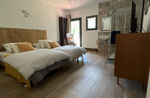 Le Castellet Bed & Breakfast | Gîte L'Atelier *