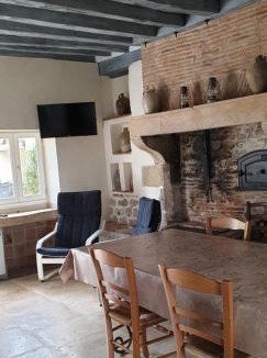 Saint-Germain-des-Bois House | Gîte L' authentique