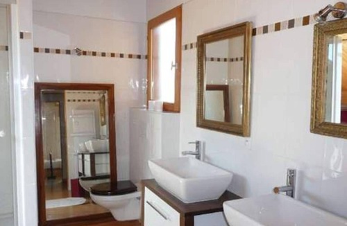 Ponsonnas House | Gîte l'Ecrin de bois