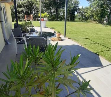 Mouscardes House | Gîte L'Ecureuil*