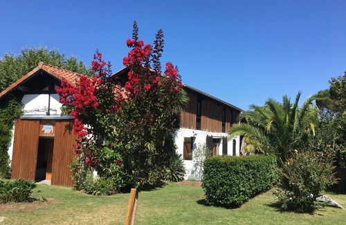 Gastes House | Gîte L'estanquet