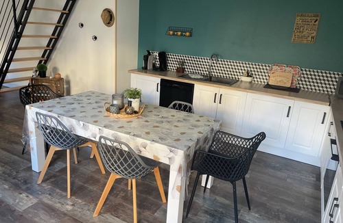 Saint-Meme-les-Carrieres Cottage | Gîte La Rive Gauche