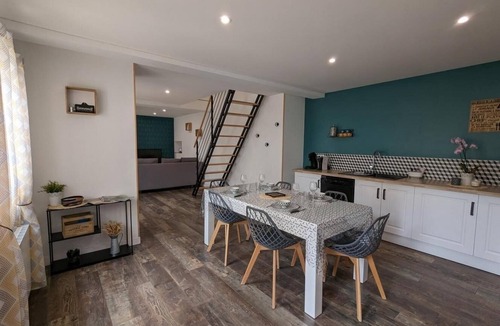 Saint-Meme-les-Carrieres Cottage | Gîte La Rive Gauche