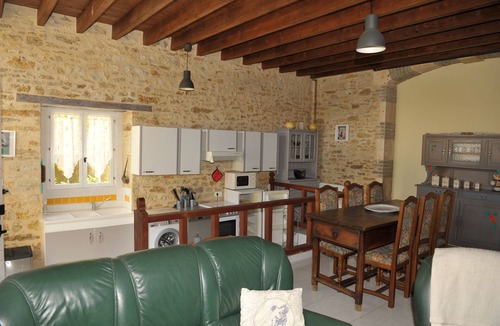 Bazoges-en-Pareds House | Gîte L'olivier