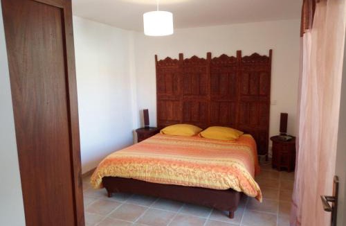 Elne Apartment | Gîte L'Orangeraie - 2 Adultes - 2 enfants