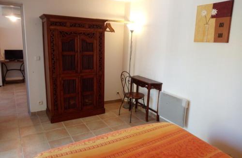 Elne Apartment | Gîte L'Orangeraie - 2 Adultes - 2 enfants