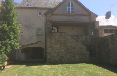 Calmont House | Gîte LA BASILIQUE, sleeps 4