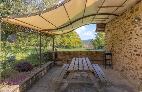 Segur-le-Chateau House | Gîte La Bergerie