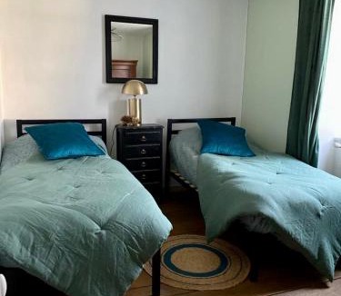 Bourganeuf House | Gîte La Cahute