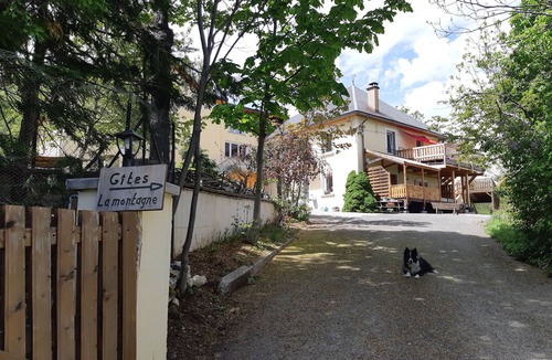 Manteyer Apartment | Gîte la " Centaurée de Ceüze"