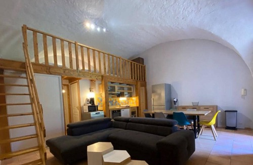 Rochessauve House | Gîte la Châtaigne en Bord de Rivière avec Cascade - Domaine au Ch'ti Ardéchois