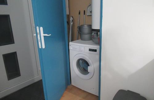 Villeneuve-de-Berg Apartment | Gîte la Chaumette appartement Turquoise