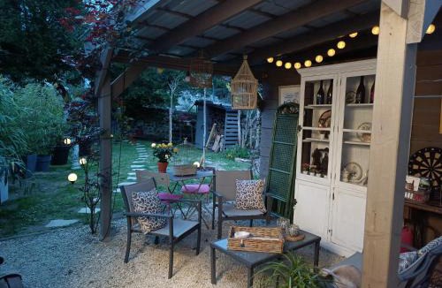 Chinon House | Gîte la comète