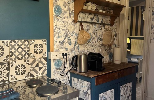 Lorris House | Gîte "La Faïencerie"