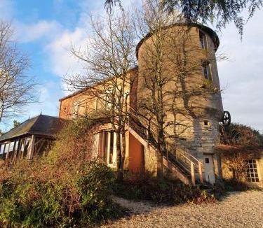 Saint-Etienne-de-Montluc House | Gîte La Tour du Moulin