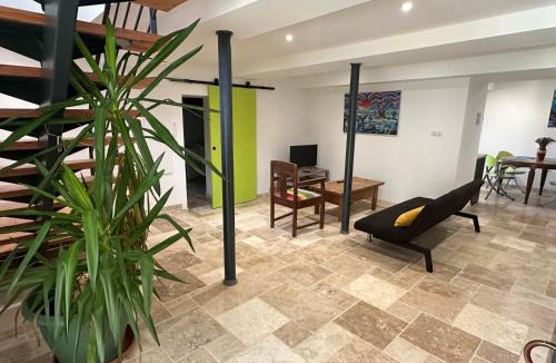 Dun House | Gîte La Glycine