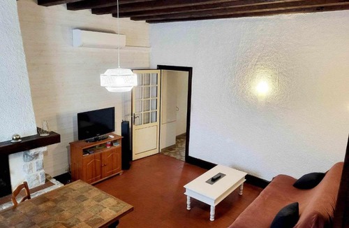 Saint-Laurent-Nouan Apartment | Gîte la grande maison