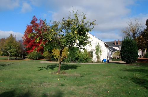 Avrille-les-Ponceaux House | Gîte La Marelle – Sleeps 6