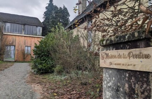 La Perriere House | Gîte La Maison de la Perrière au Coeur D'une Petite Cité de Caractère du Perche