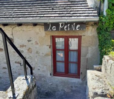 Saint-Benoit-du-Sault House | Gîte "La Petite"