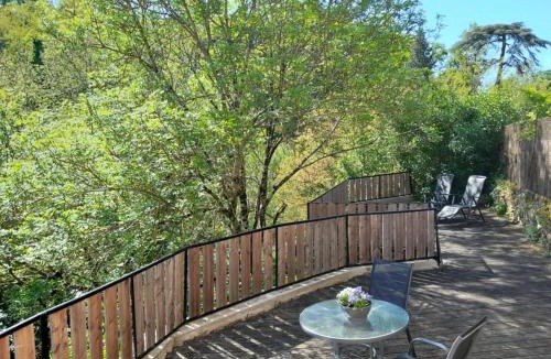 Saint-Benoit-du-Sault House | Gîte "La Petite"