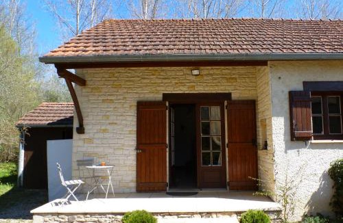 Frayssinet-le-Gelat Resort | Gîte La Petite Fagette